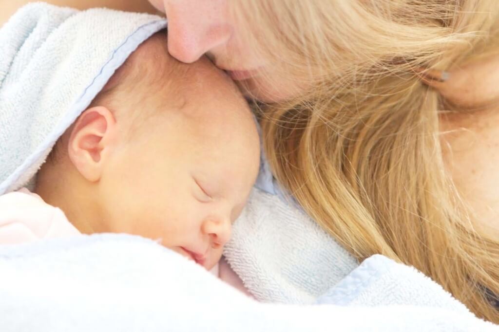 New Research Says Cuddling Your Babies Is Good For Them